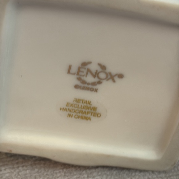 Lenox Snowman with Hinged Trinket Box - Picture 4 of 7